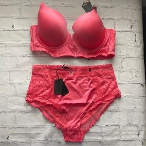 NWT City Chic bra and panty set.
